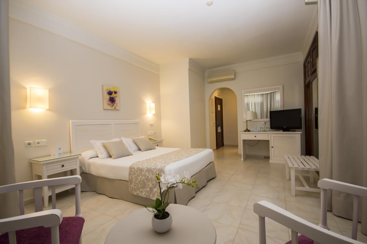 Gran Sol Hotel Zahara de los Atunes Exterior photo